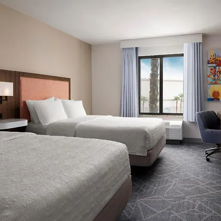 Hampton Inn & Suites Las Vegas-Red Rock/Summerlin-3
